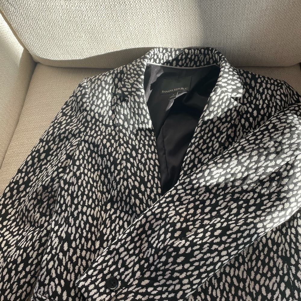 Banana Republic Blazer​​​​​ - Picture 6 of 8